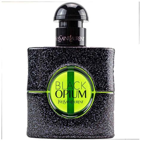 Black Opium Illicit Green Eau de Parfum .